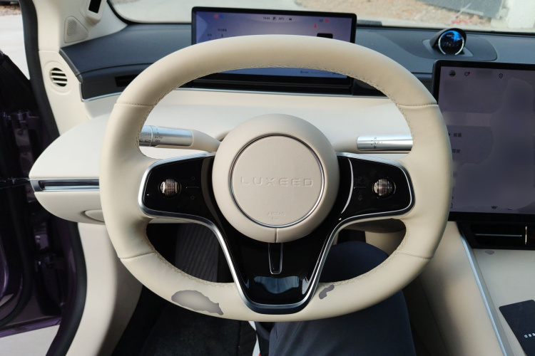 鸿蒙智行 智界S7 2024款 Pro 后驱长航版中控内饰13