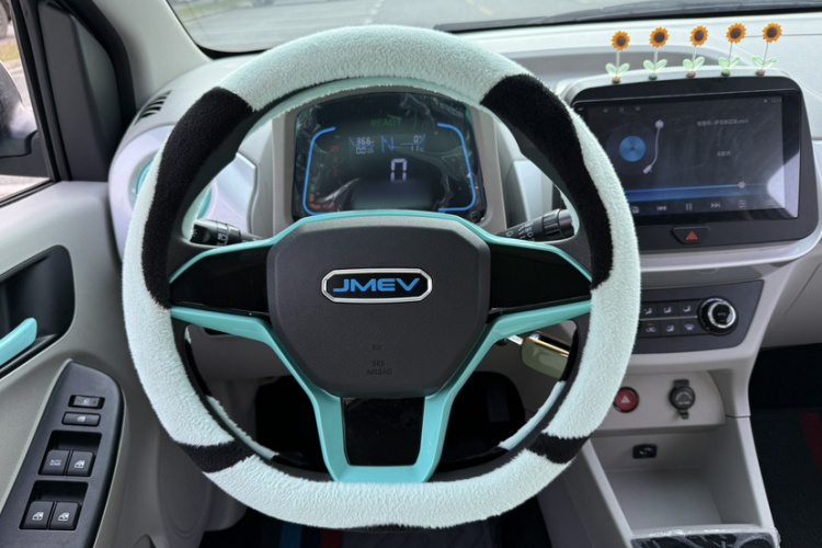 江铃集团新能源 易至EV2 2026款 PLUS+ 舒适型中控内饰7007