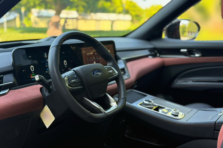 福特 领裕新能源 2025款 尊领型PLUS车身外观6011