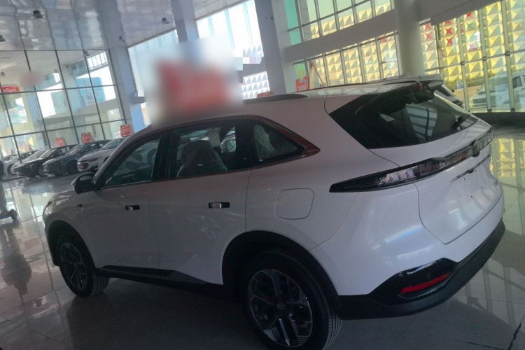 长安CS75 PLUS 2025款 第四代 1.5T 新蓝鲸 智慧鲸悦版车身外观6005