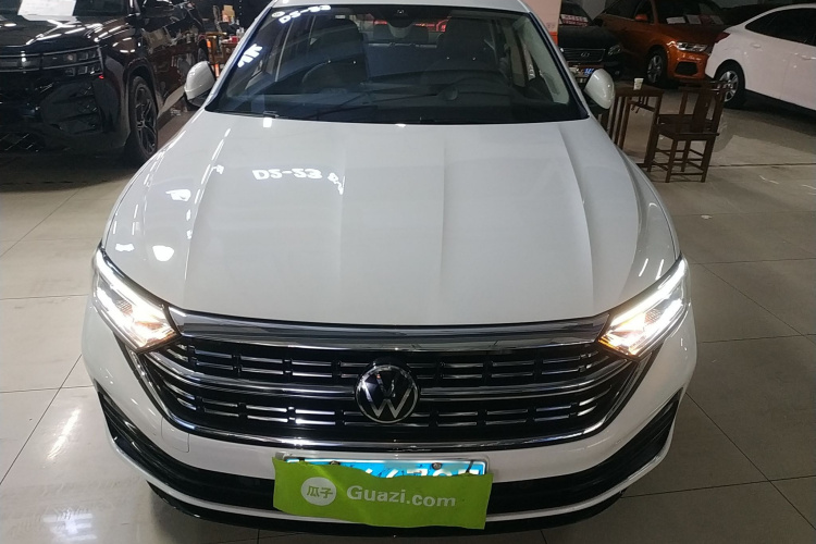 大众 速腾 2023款 300TSI DSG超越版车身外观2