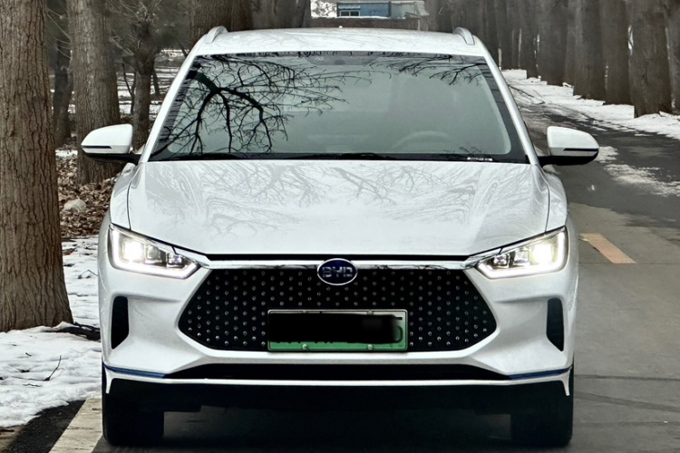 比亚迪e2 2021款 豪华型车身外观6001