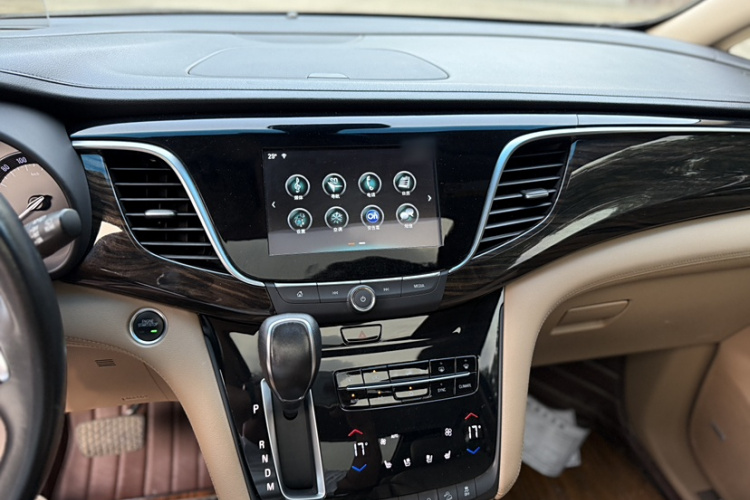 别克GL8 2018款 ES 28T 旗舰型 国VI局部细节16