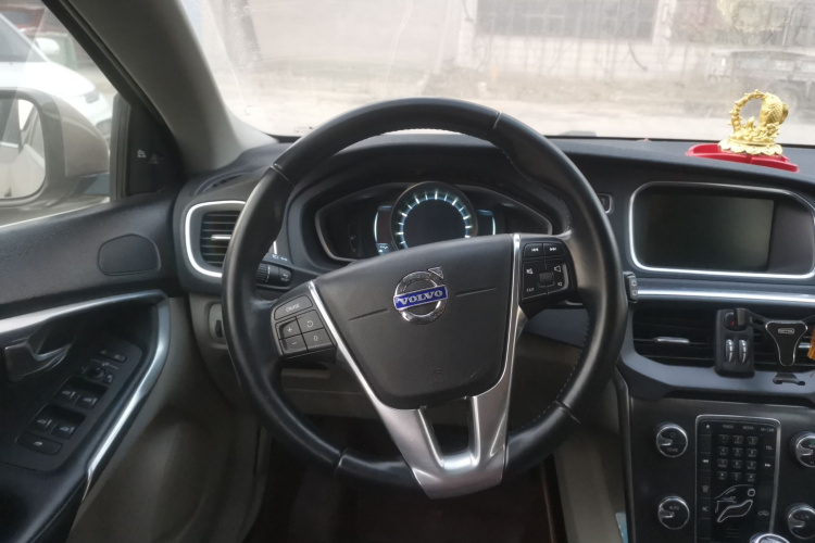 沃尔沃V40 2014款 2.0T 智雅版中控内饰13