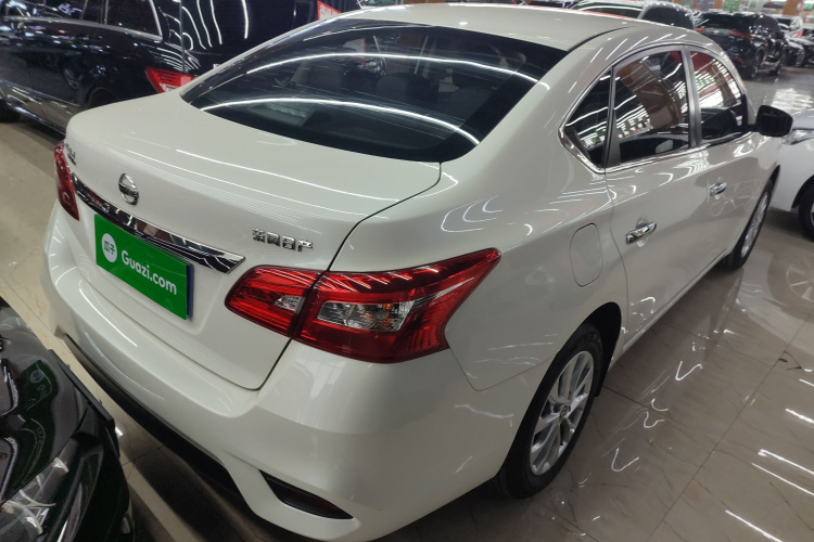 日产 轩逸 2022款 经典 1.6XL CVT豪华版车身外观7