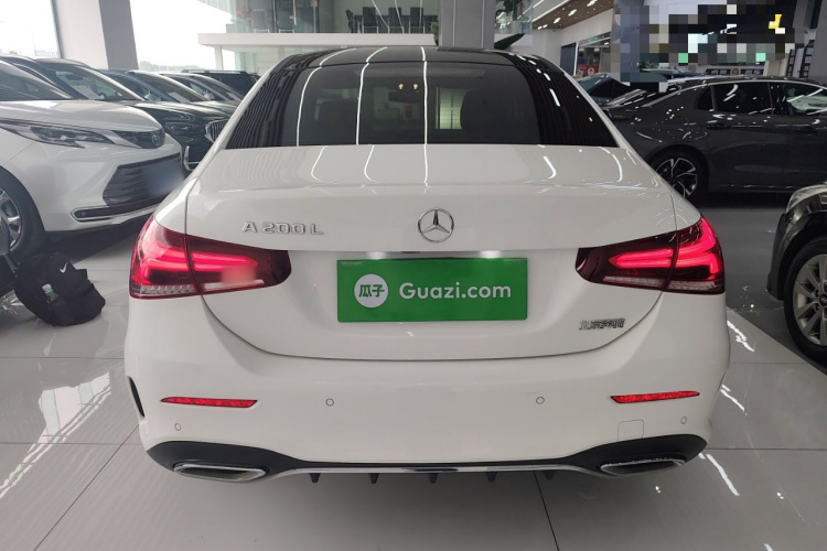 奔驰A级 2021款 A 200 L 运动轿车时尚型车身外观6004