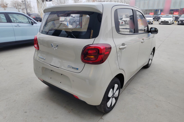 五菱汽车 宏光MINIEV 2025款 四门版 进阶款车身外观7