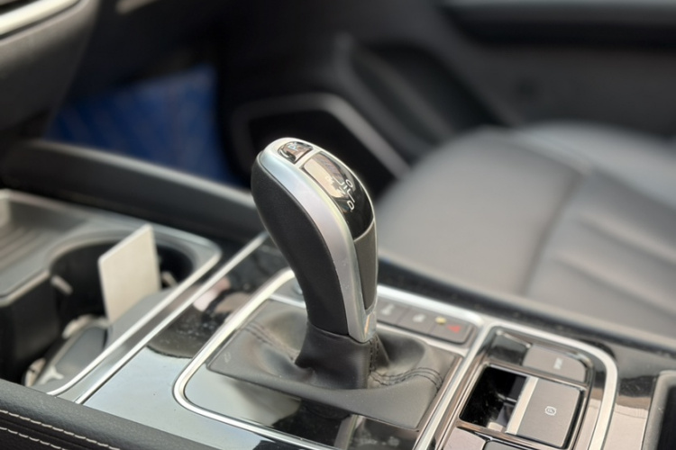 比亚迪 宋MAX 2021款 升级版 1.5T 自动尊贵型 7座中控内饰7005