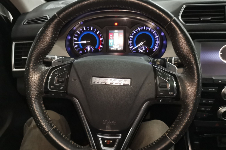 哈弗H2 2018款 创享版 红标 1.5T 双离合两驱智尚型中控内饰13
