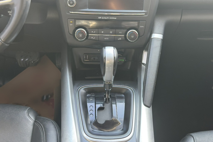 雷诺 科雷嘉 2017款 2.0L 四驱尊贵版局部细节18