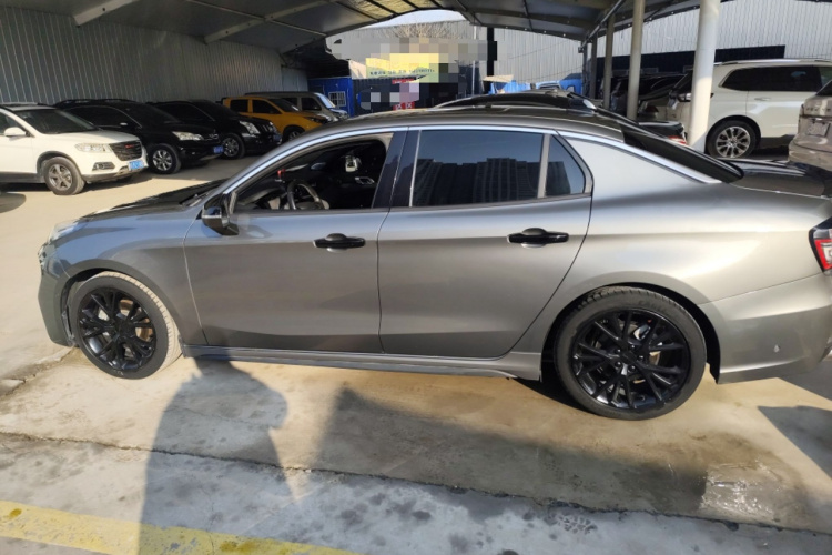 领克03 2022款 2.0TD DCT劲Pro车身外观4