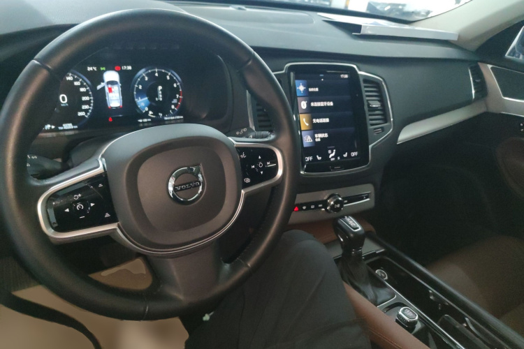 沃尔沃XC90 2020款 T5 智行豪华版 5座中控内饰7002