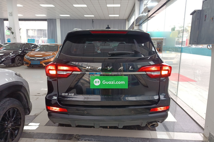 哈弗M6 2018款 改款 1.5T DCT两驱精英型车身外观6