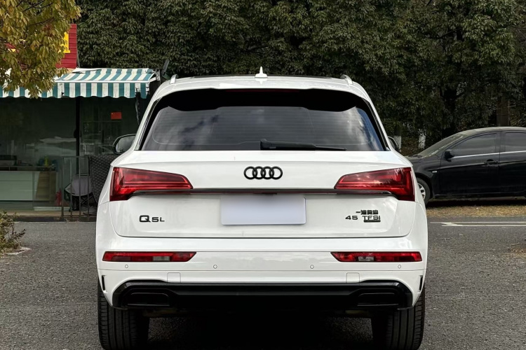 奥迪Q5L 2021款 45 TFSI 豪华动感型车身外观6009