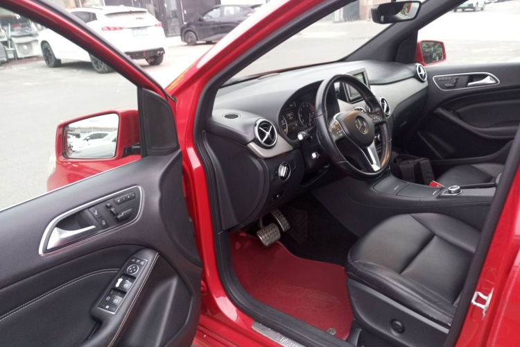 奔驰B级 2012款 B 200中控内饰7003