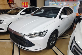 比亚迪 秦PLUS 2024款 荣耀版 DM-i 55KM领先型