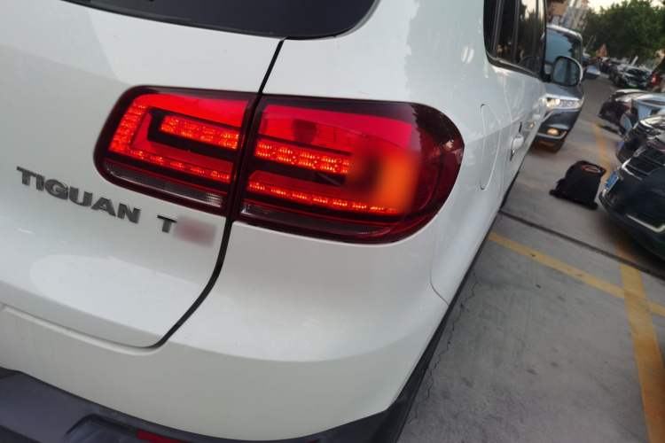 大众 途观 2015款 1.8TSI 自动两驱风尚版车身外观6006