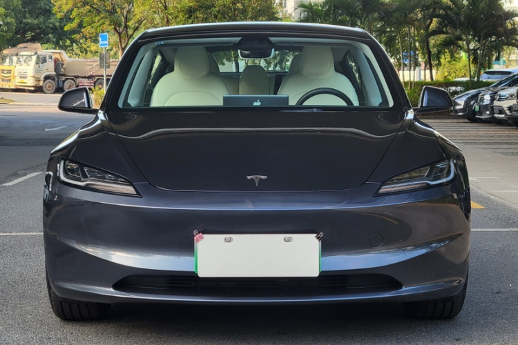 特斯拉 Model 3 2023款 后轮驱动版车身外观6002