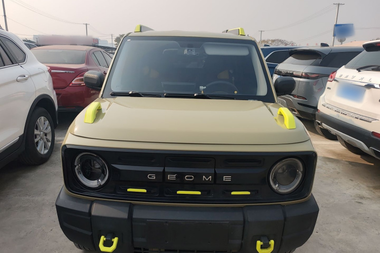 吉利银河 2024款 200km 熊猫骑士车身外观2