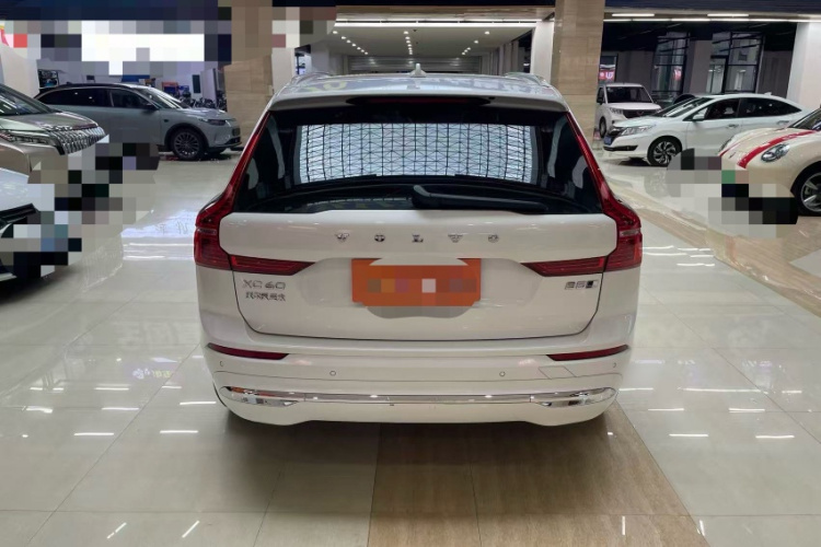 沃尔沃XC60 2023款 B5 四驱智逸豪华版车身外观6004