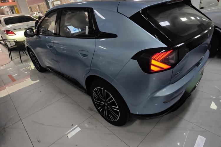 ARCFOX极狐 极狐T1 2025款 425 PLUS车身外观4