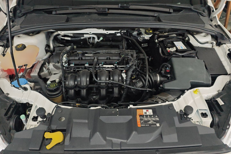 福特 福克斯 2018款 两厢经典 1.6L 自动风尚型智行版局部细节24