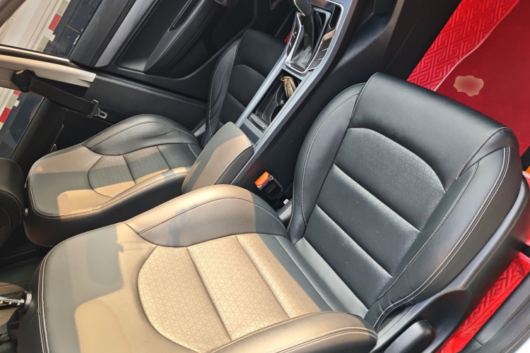 吉利汽车 帝豪 2021款 UP 1.5L CVT豪华型局部细节41