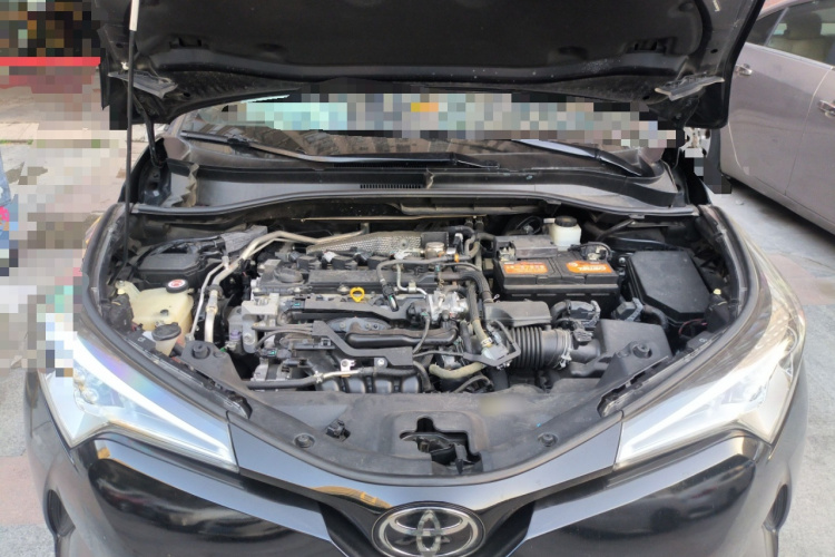 丰田C-HR 2018款 2.0L 领先天窗版 国VI局部细节24