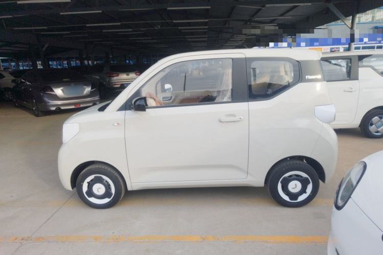 五菱汽车 宏光MINIEV 2024款 第三代 215km 青春版车身外观6003