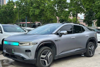 长安启源E07 2025款 纯电 四驱 90kWh Ultra高性能版