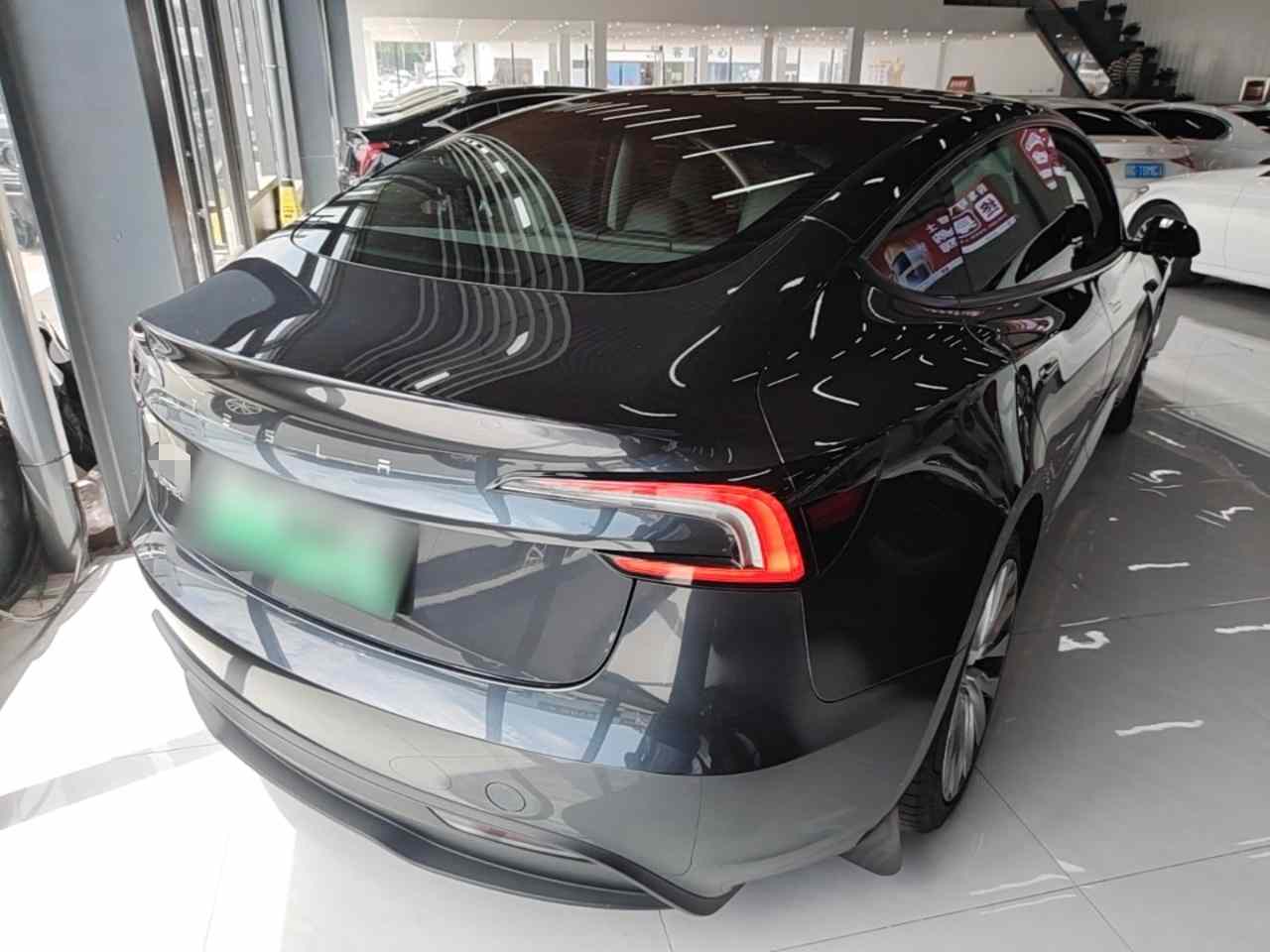 特斯拉 Model 3 2025款 后轮驱动版(4)