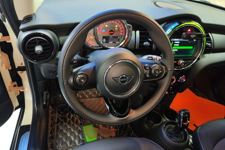 MINI 2020款 1.5T ONE局部细节13