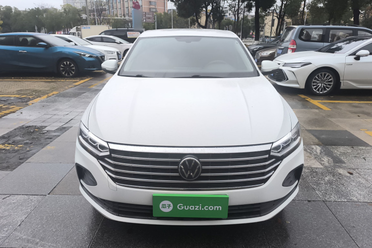 大众 朗逸 2023款 1.5L 自动得逸版车身外观2