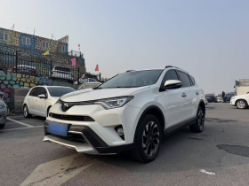 丰田 RAV4荣放 2018款 2.5L 自动四驱精英i版