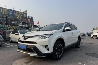 丰田 RAV4荣放 2018款 2.5L 自动四驱精英i版