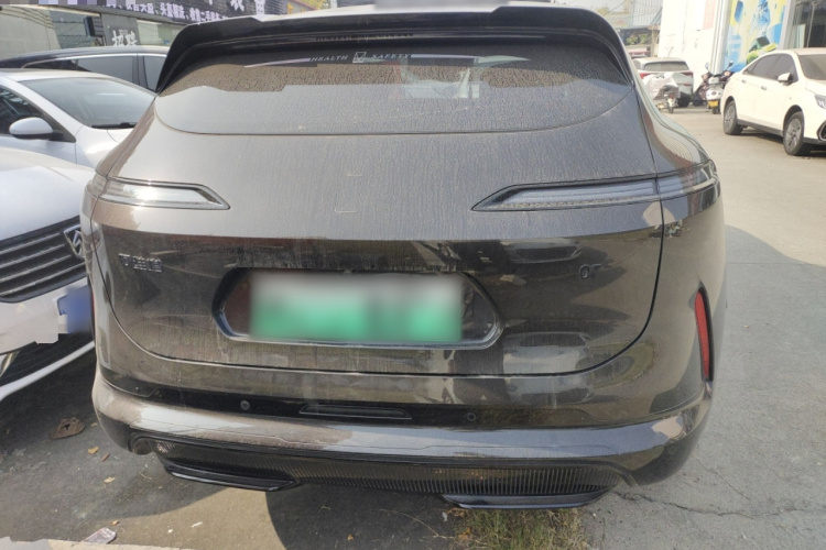 阿维塔07 2024款 Pro+增程版车身外观6