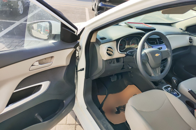 雪佛兰 2018款 赛欧3 1.3L AMT理想版中控内饰7003