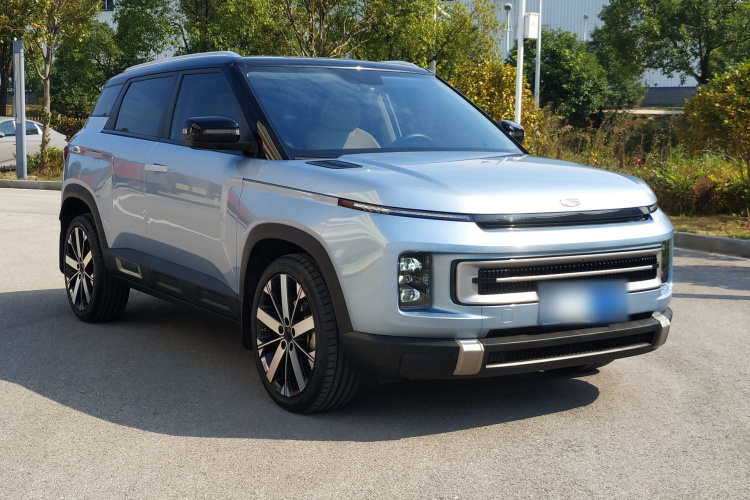 吉利汽车 吉利icon 2023款 1.5TD 巧克力醇巧版车身外观6006