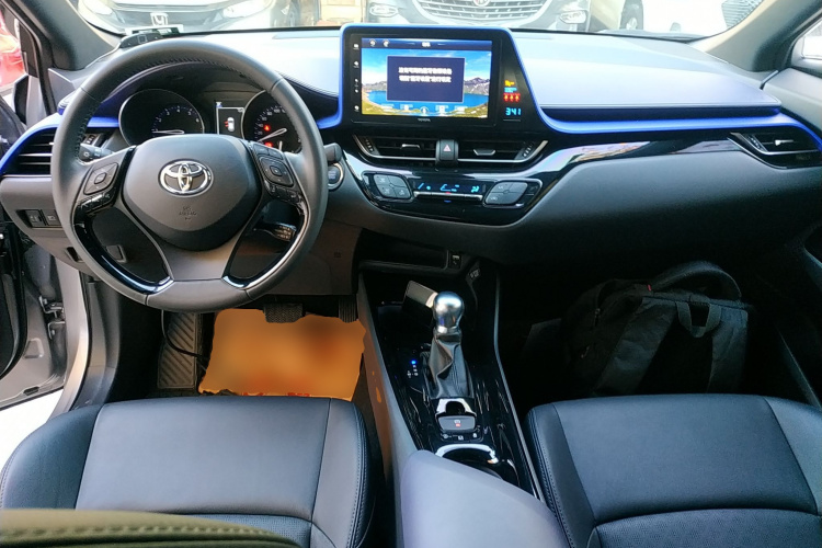 丰田 奕泽IZOA 2018款 2.0L 奕驰版 国VI中控内饰12