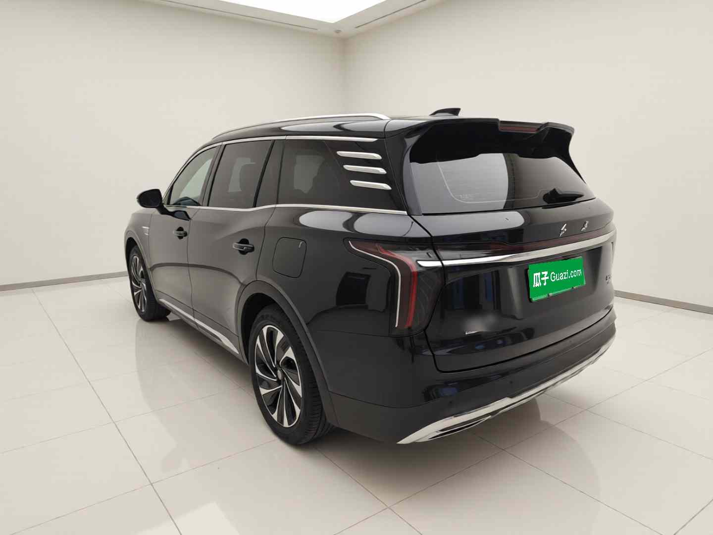 红旗HS7 PHEV 2024款 2.0T PHEV 四驱旗畅版 7座(3)