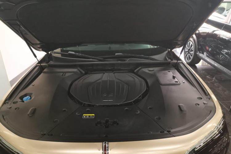 红旗H9 2022款 2.0T 智联旗享版局部细节24