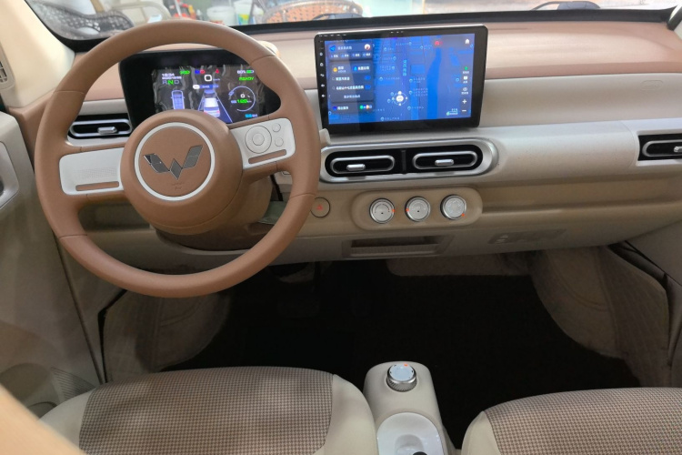 五菱汽车 宏光MINIEV 2024款 第三代 215km 青春版中控内饰7002