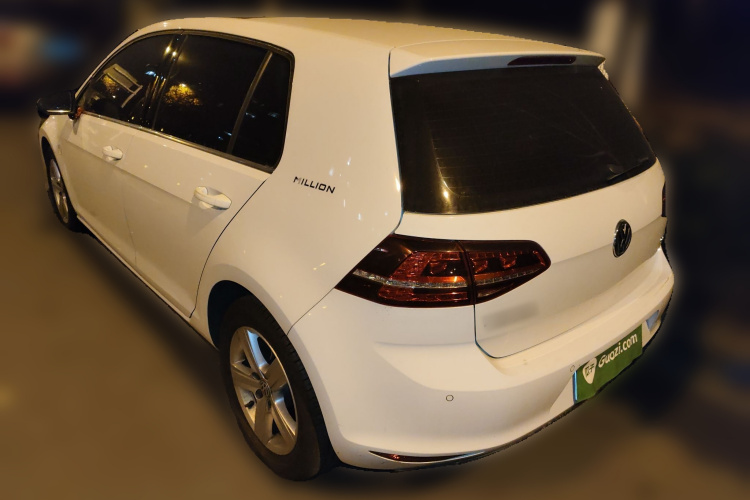 大众 高尔夫 2017款 1.6L 自动舒适百万辆纪念版车身外观5