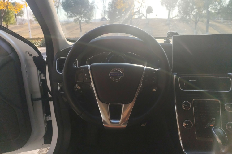 沃尔沃V60 2016款 Cross Country T6 AWD局部细节13