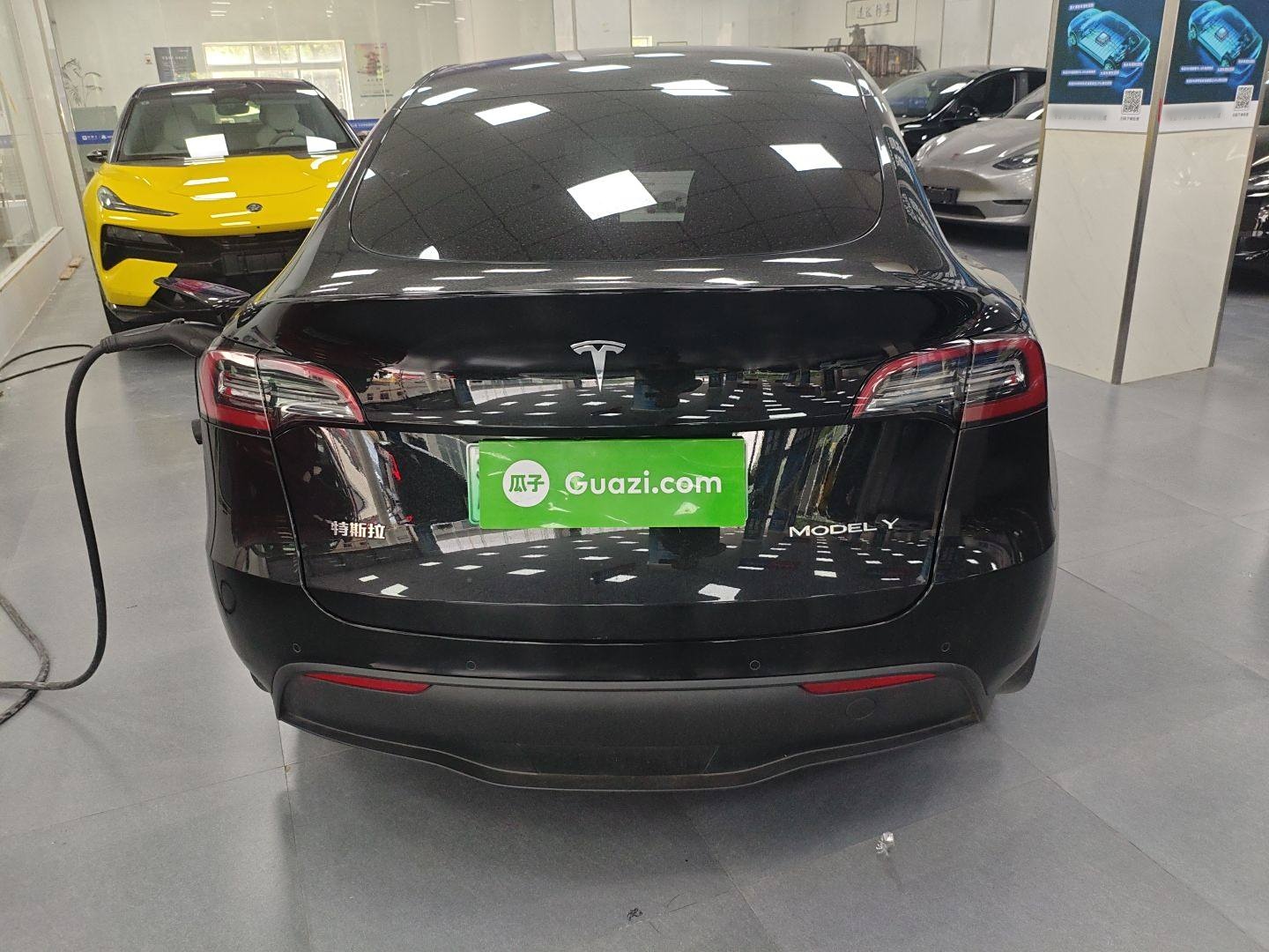 特斯拉 Model Y 2021款 标准续航后驱版