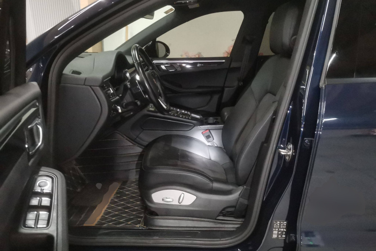 保时捷 2018款 Macan 2.0T中控内饰19