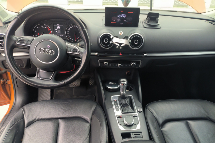 奥迪A3 2014款 Sportback 35 TFSI 自动舒适型中控内饰12