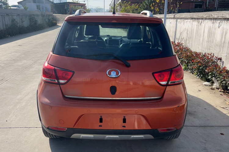 长城M4 2012款 1.5L 手动豪华型车身外观6006