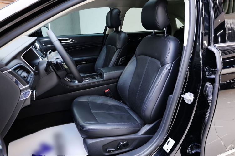 福特 金牛座 2019款 EcoBoost 245 尊享版中控内饰7006