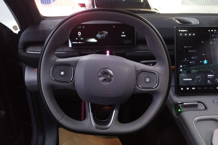 蔚来EC6 2024款 75kWh中控内饰13